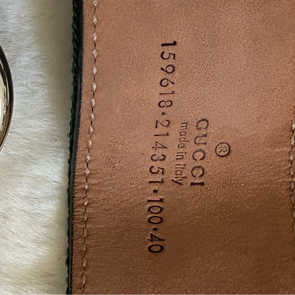 Gucci Leather Belt with Gucci dust bag - Picture 4 of 13